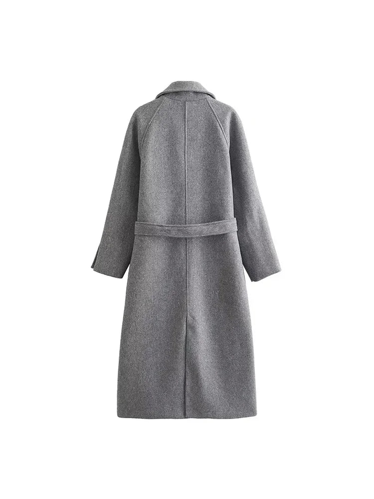 Casaco Longo – Estilo, Conforto e Sofisticação