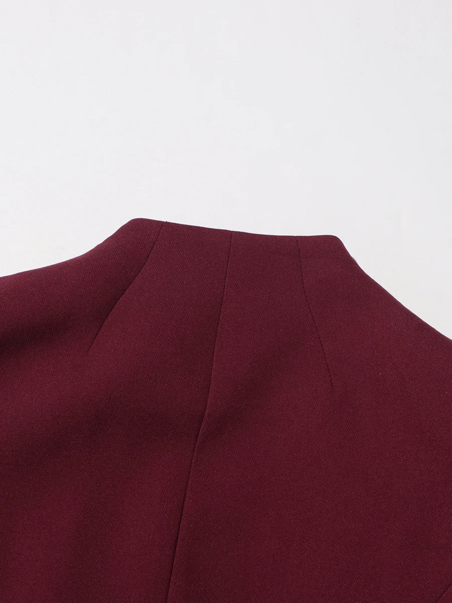 Conjunto de Alfaiataria – Blazer com Gola Alta e Calça de Cintura Alta com Botões Decorativos
