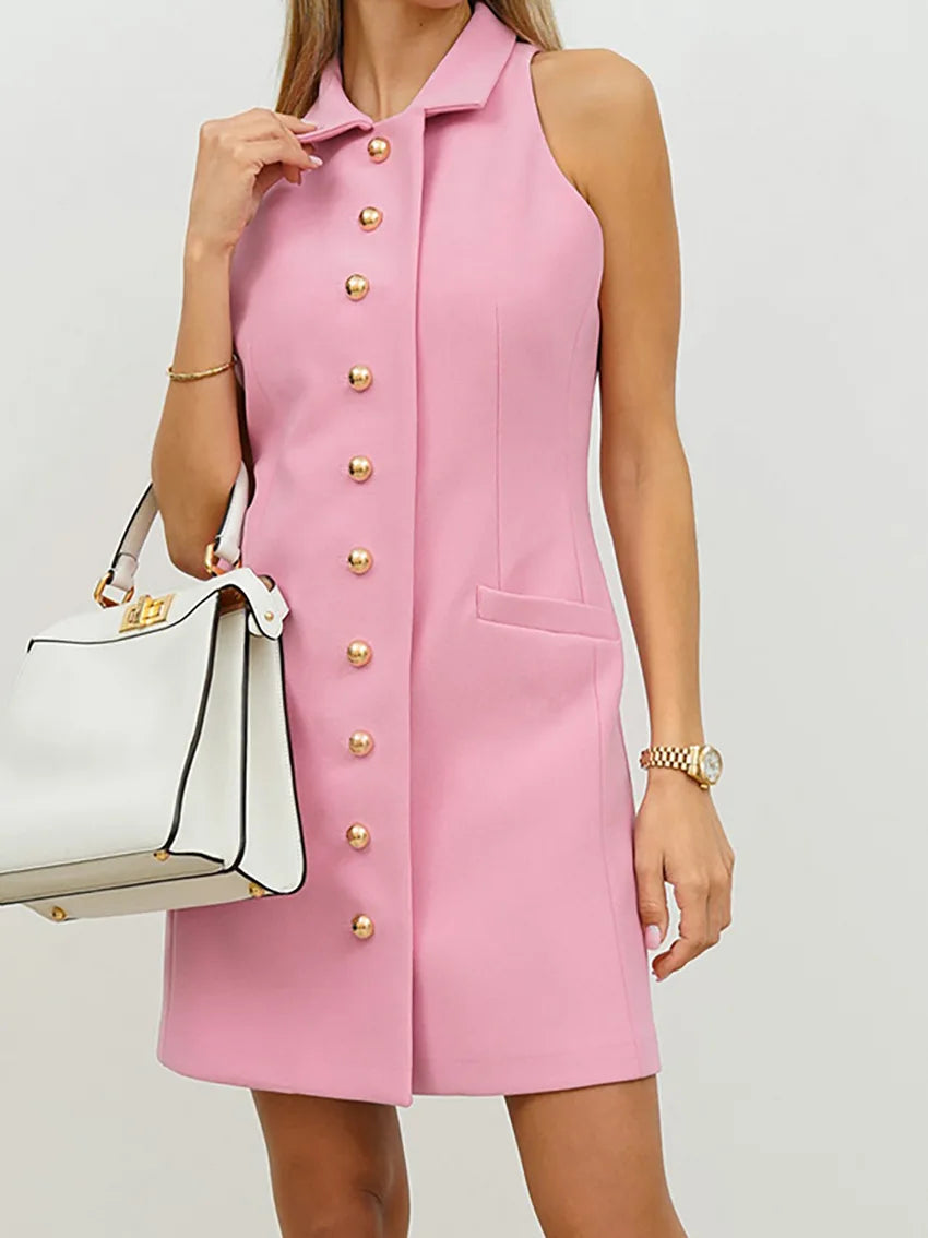 Vestido Polo e Botões Dourados - Estilo e Sofisticação