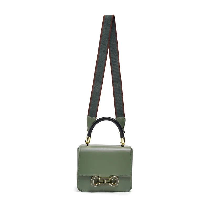 Bolsa CHCH – Luxo Leve e Estilo Moderno