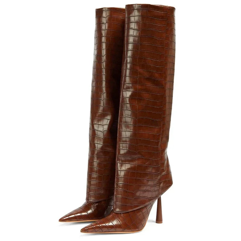 Bota Cano Alto com Salto Fino – Design Moderno e Elegante