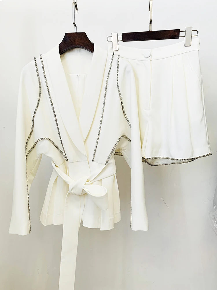 Conjunto de Blazer com Manga Batwing e Shorts - Estilo e Elegância