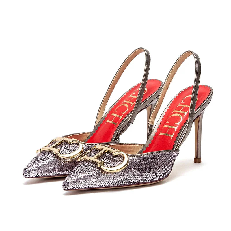Scarpin CHCH Clássico com Bico Fino – Elegância, Versatilidade e Acabamento Refinado