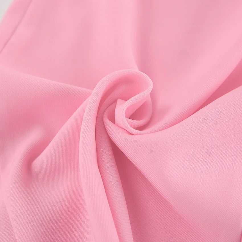 Vestido Polo e Botões Dourados - Estilo e Sofisticação