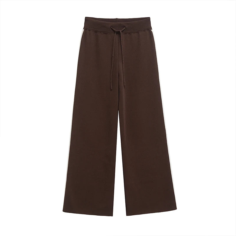 Conjunto Moletom Pulôver e Calça Cintura Alta com Elastano, Estilo Vintage