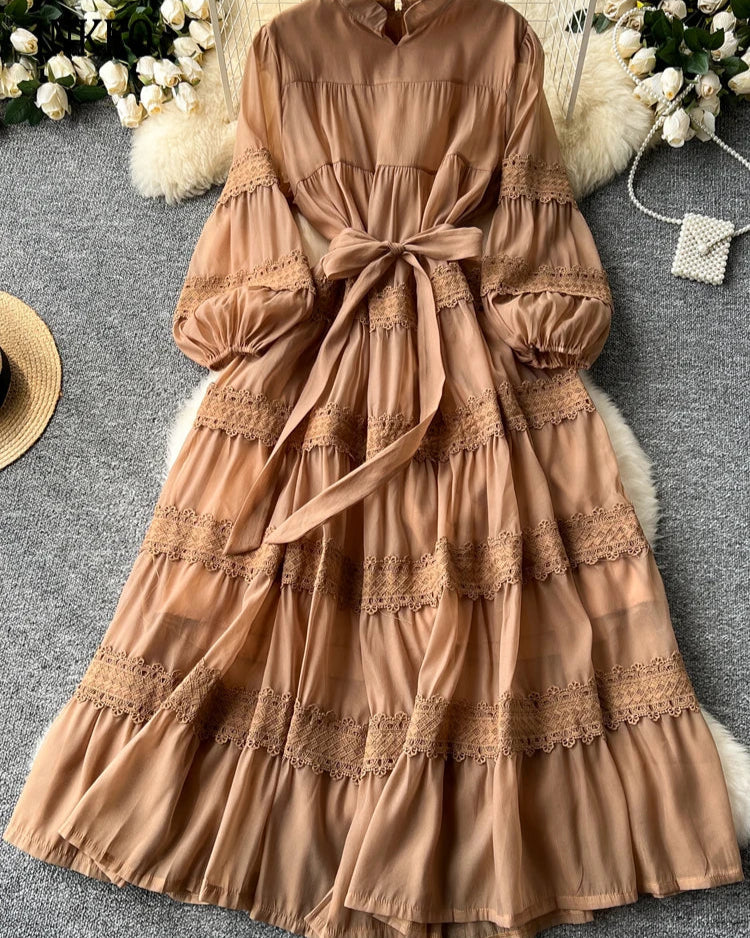 Vestido Renda Longo com Manga Bufante – Renda Delicada e Faixa Ajustável