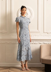 Vestido Renda Bordada  – Elegância Sofisticada