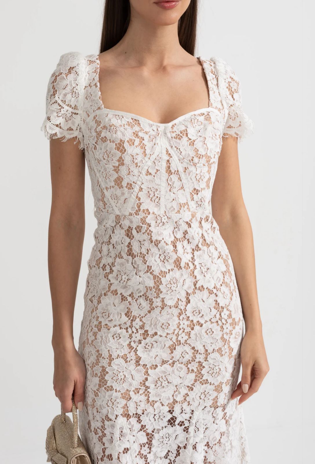 Vestido Longo de Renda Bordada - Silhueta Sereia com Estrutura Interna e Elegância Atemporal