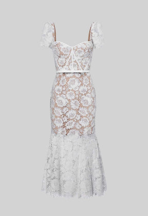 Vestido Longo de Renda Bordada - Silhueta Sereia com Estrutura Interna e Elegância Atemporal