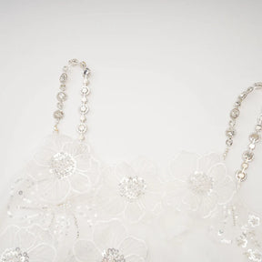 Vestido Bordado Floral, Cristais Manuais e Alças Delicadas