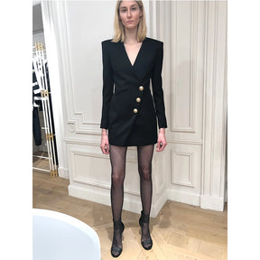 Vestido Curto Preto  – Elegância Atemporal