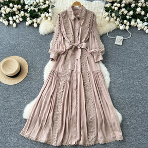 Vestido Longo com Renda e Botões Frontais – Modelagem A-line e Cintura Ajustável