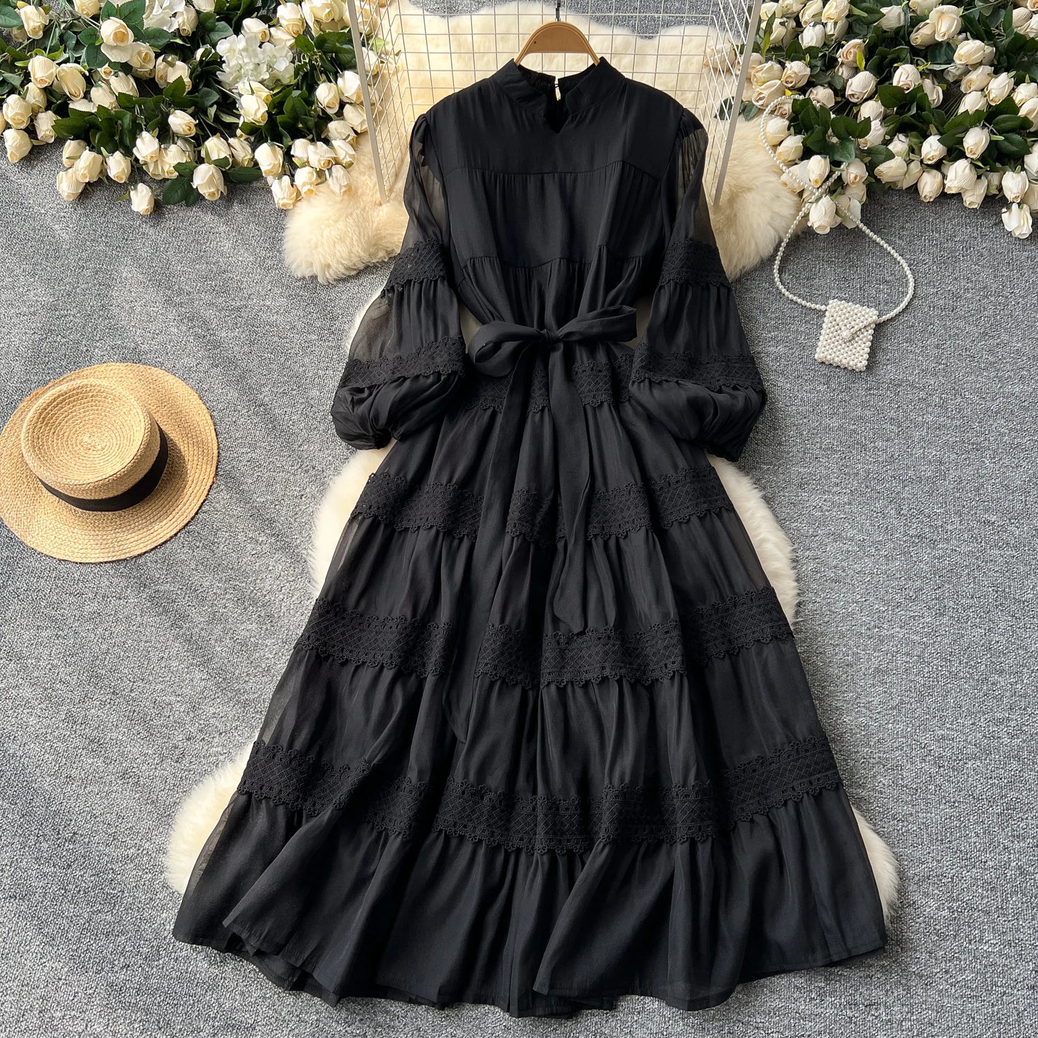 Vestido Renda Longo com Manga Bufante – Renda Delicada e Faixa Ajustável