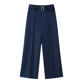 Conjunto Alfaiataria Linéa Classique - Top Curto com Botões & Calça Flare de Cintura Média