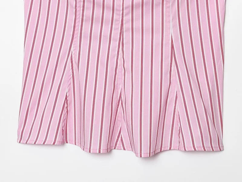 Conjunto Listrado com Top Laço e Calça de Alfaiataria – Elegância Leve para o Verão