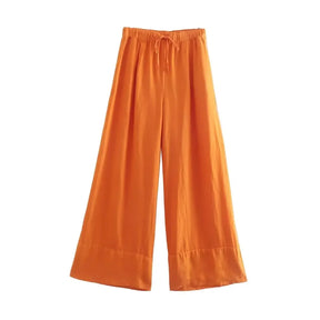 Conjunto Regata com Gola Halter - Elegância e Conforto em um Conjunto Sofisticado