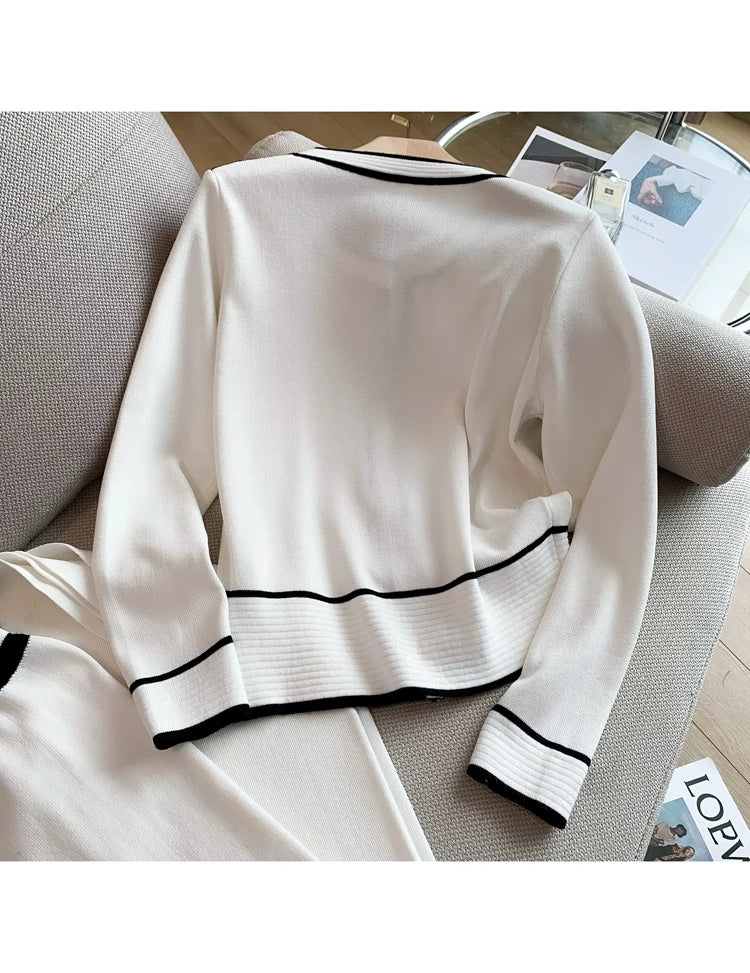 Conjunto Feminino Outono/Inverno Listrado – Cardigan de Tricô + Calça Pantalona