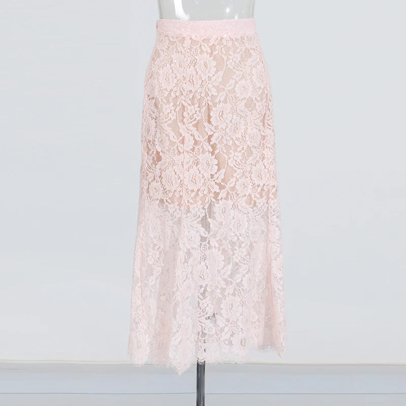 Conjunto Renda com Design Elegante – Blusa Bordada à Mão e Saia em Linha A