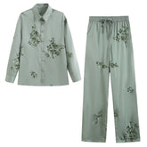Conjunto de Camisa Bordada à Mão com Paetês e Calça de Cetim – Sofisticação em Cada Detalhe