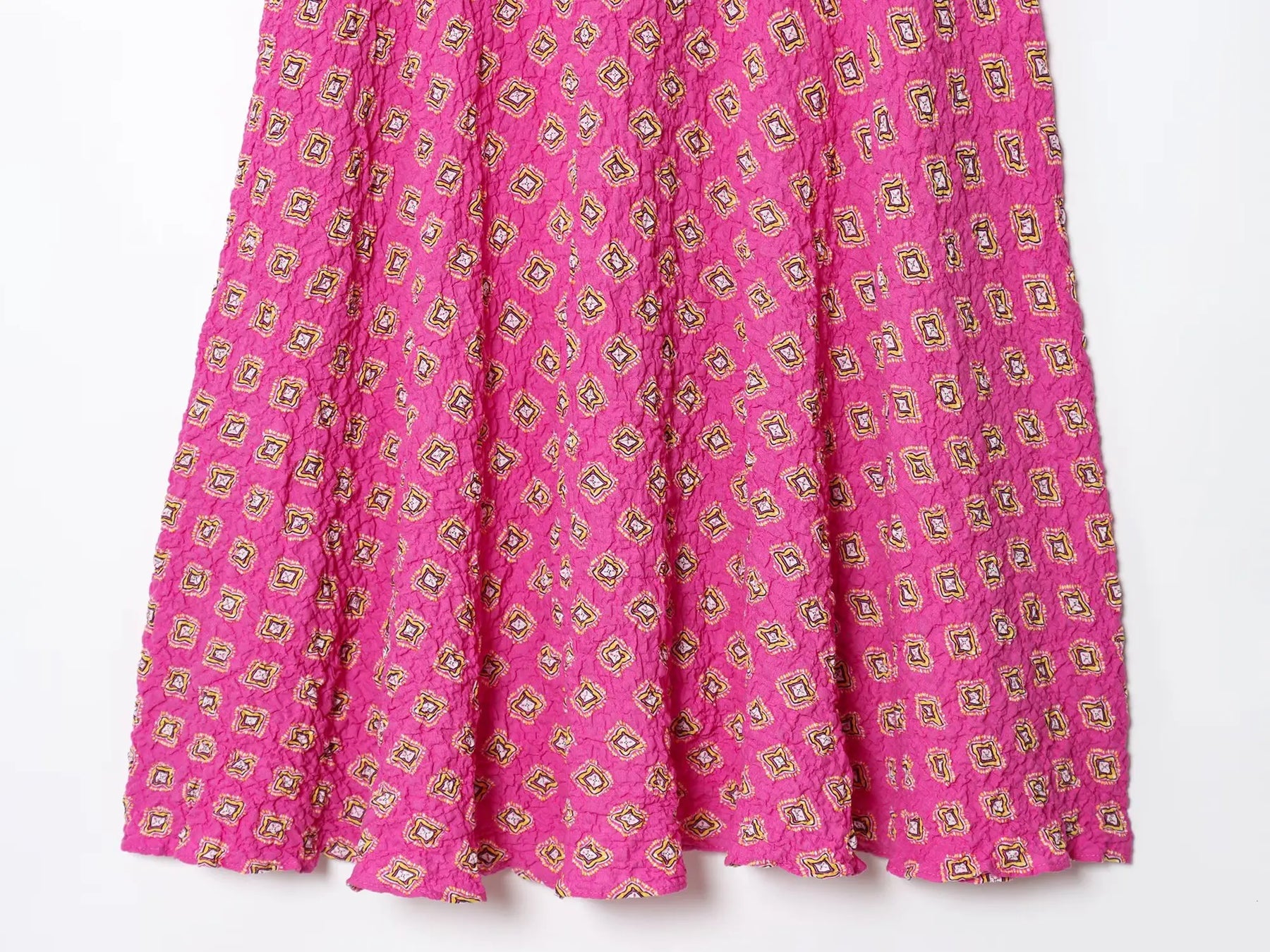 Conjunto Essence – Top Estampado em Favo & Saia Midi de Cintura Alta