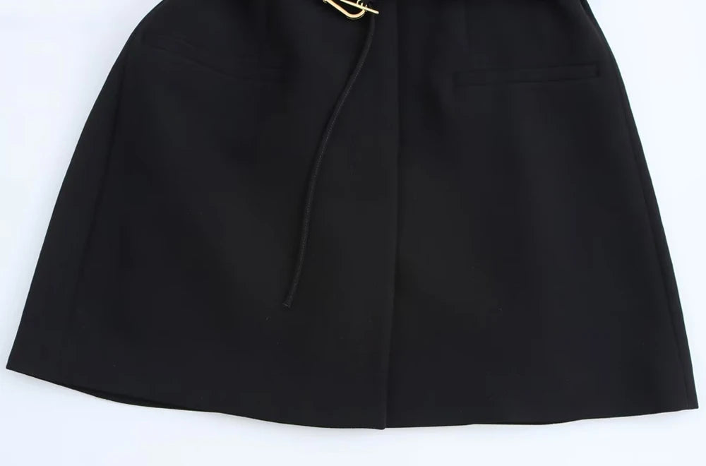 Conjunto Feminino de Colete e Calça - Elegância e Conforto