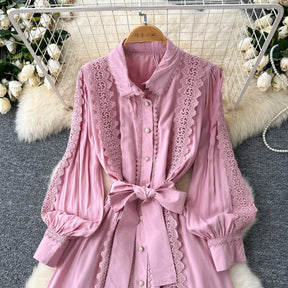 Vestido Longo com Renda e Botões Frontais – Modelagem A-line e Cintura Ajustável