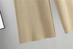 Conjunto Feminino Elegante em Tricô – Cardigan de Botões e Calça de Cintura Alta com Perna Larga