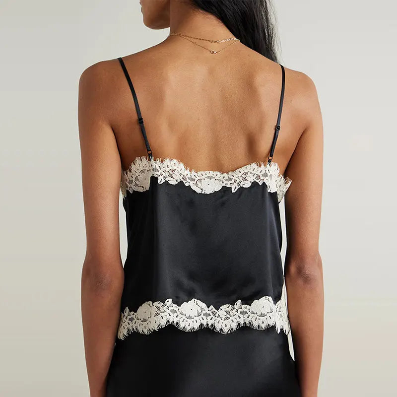 Conjunto Luxo com Renda Contrastada e Saia Longa – Elegância Atemporal