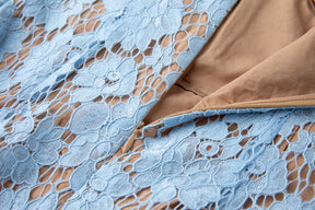 Vestido Longo de Renda Bordada - Silhueta Sereia com Estrutura Interna e Elegância Atemporal