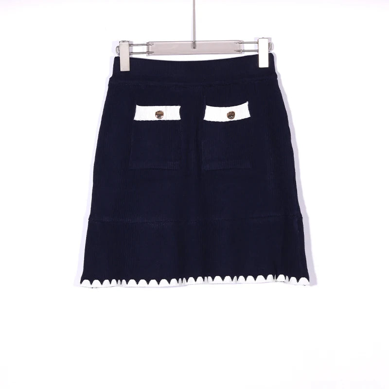 Conjunto Modal Cardigan e Mini Saia - Estilo Retrô Luxuoso