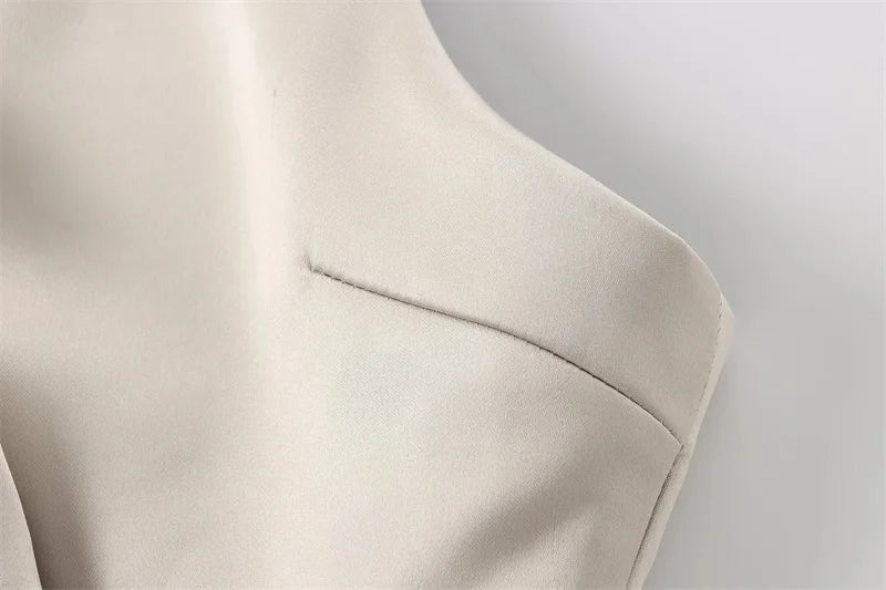 Top Estruturado com Meio Laço – Elegância Moderna em Corset