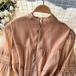 Vestido Renda Longo com Manga Bufante – Renda Delicada e Faixa Ajustável