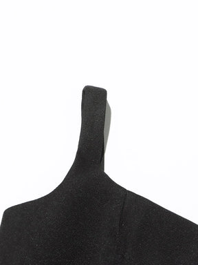 Vestido Longo Bicolor com Decote Reto – Cintura Alta e Saia Plissada em Silhueta Escultural