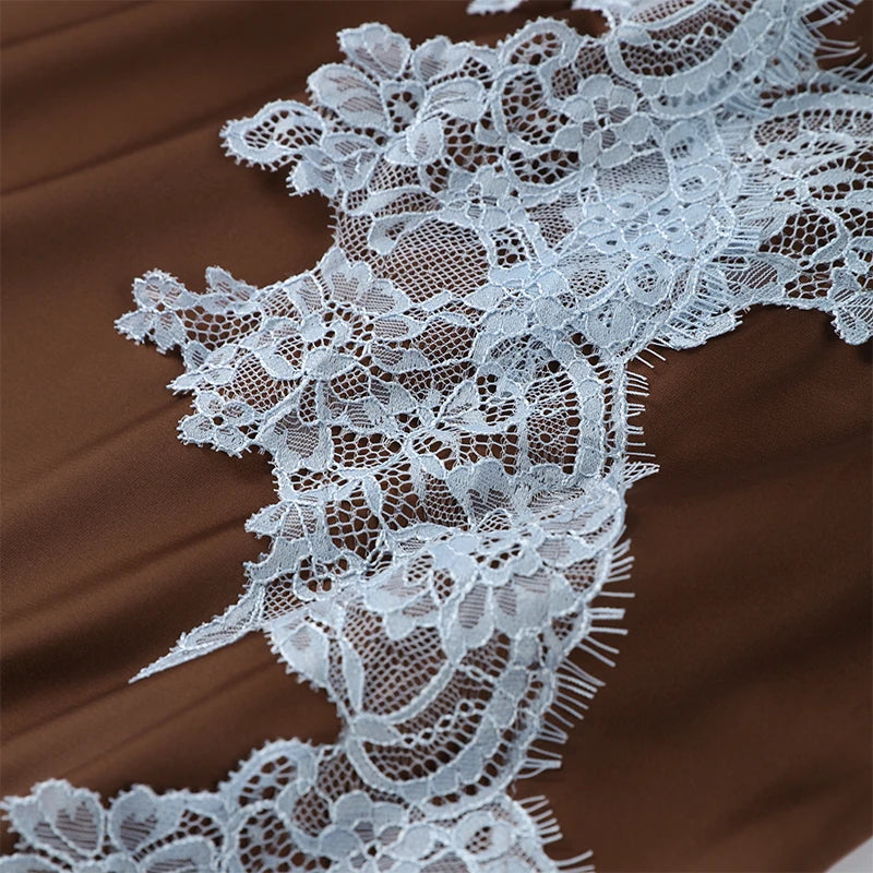 Conjunto Luxo com Renda Contrastada e Saia Longa – Elegância Atemporal