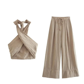Conjunto Regata com Gola Halter - Elegância e Conforto em um Conjunto Sofisticado