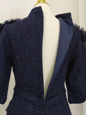 Vestido Tweed – Laço com Tassel, Manga Bufante, Cintura Alta, Slim Vintage Elegante