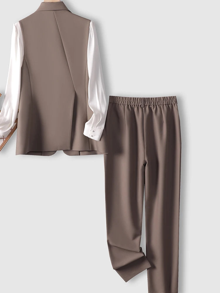 Conjunto Três Peças - Camisa, Colete e Blazer