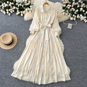 Vestido Longo com Renda e Botões Frontais – Modelagem A-line e Cintura Ajustável