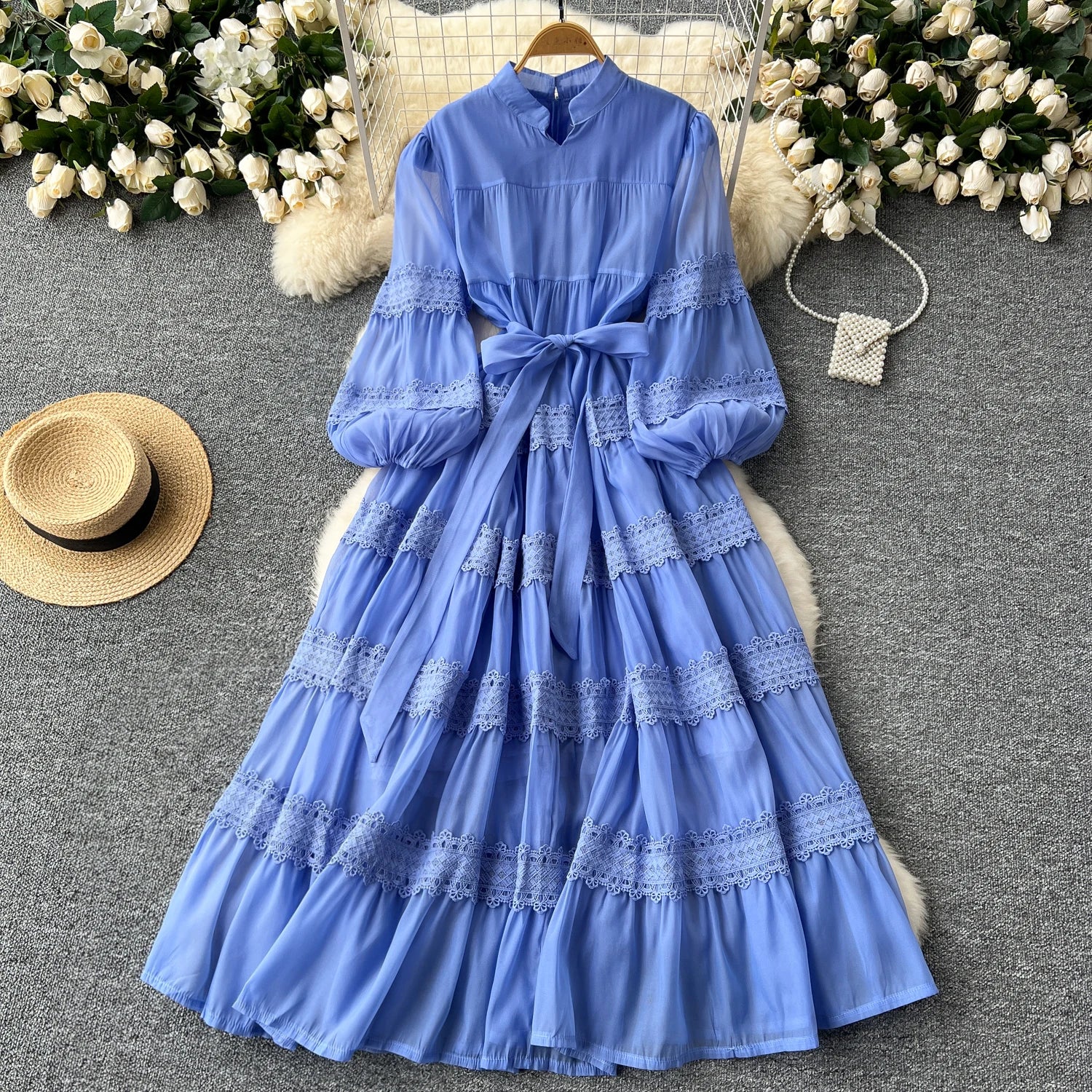 Vestido Renda Longo com Manga Bufante – Renda Delicada e Faixa Ajustável