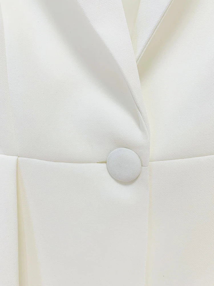 Conjunto de Alfaiataria Exclusivo – Blazer com Recortes e Calça com Fenda