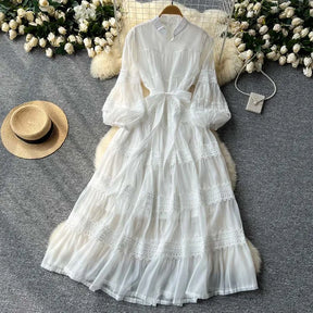 Vestido Renda Longo com Manga Bufante – Renda Delicada e Faixa Ajustável