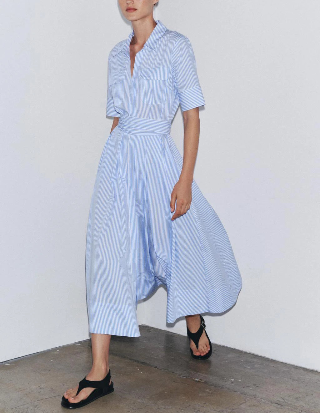 Vestido Belle com Laço na Cintura - Elegância e Sofisticação