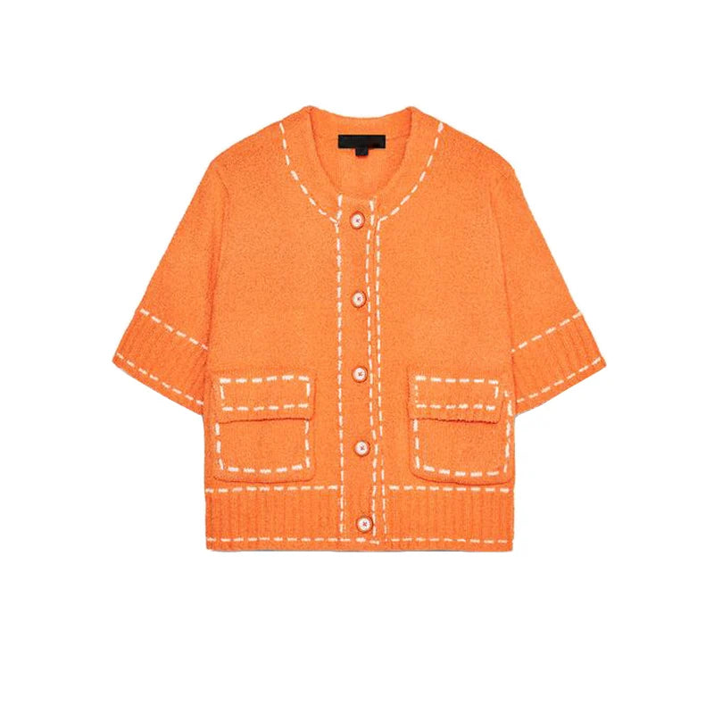 Camisa Feminina Tricotada com Recortes em Cores – Modelo Criativo de Verão