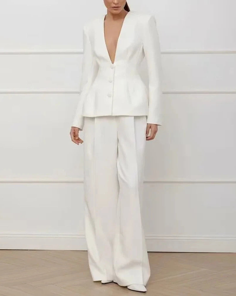 Conjunto Feminino Elegante com Blazer e Calça de Cintura Alta