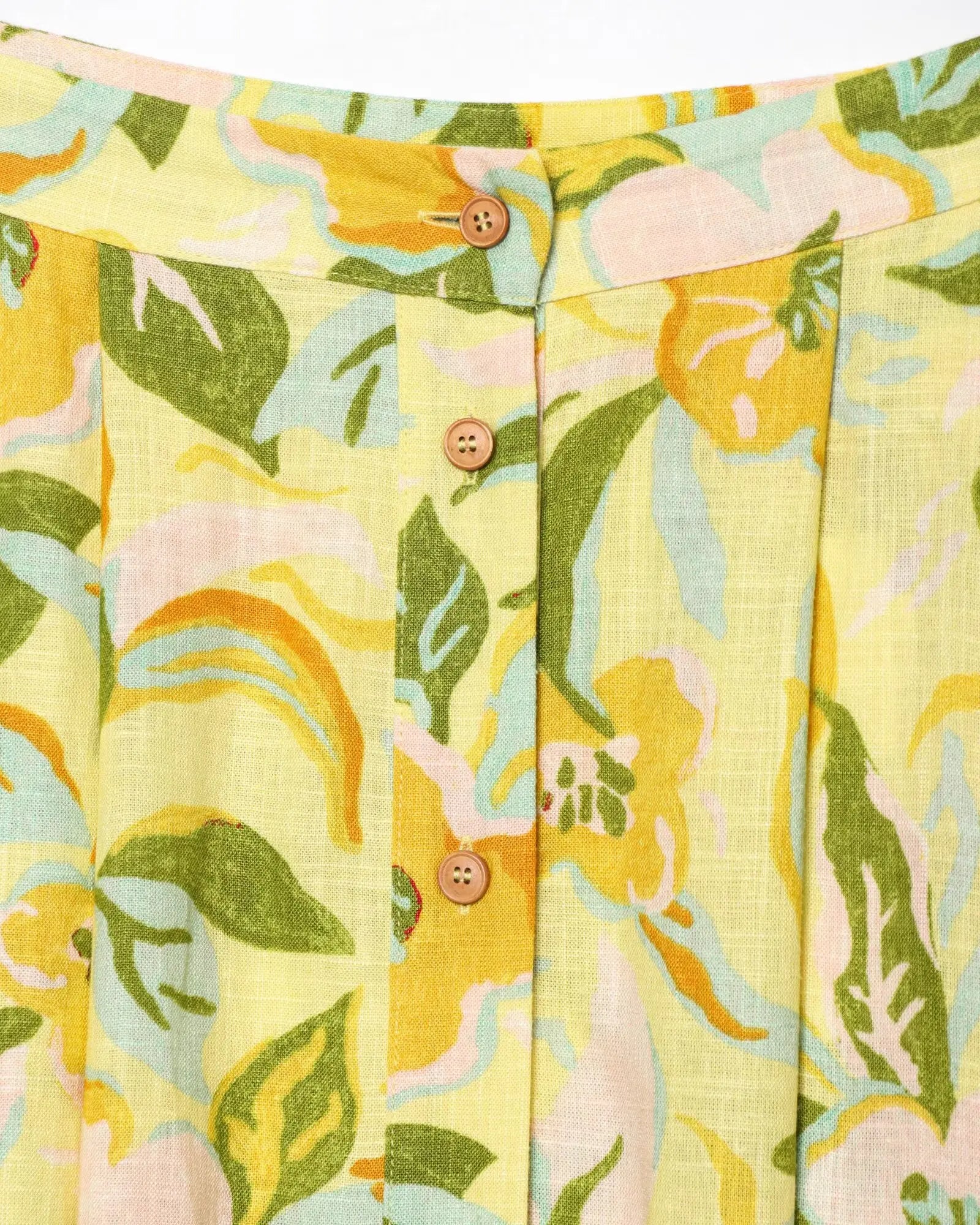 Conjunto Floral com Top Cropped e Saia Evase – Duas Peças Elegantes