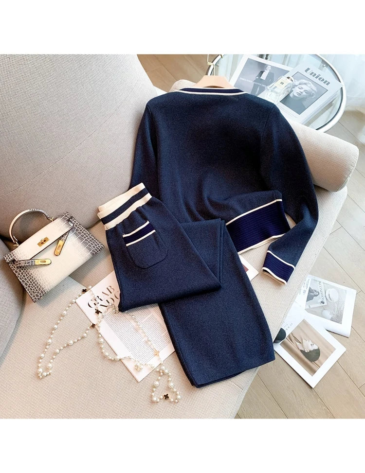 Conjunto Feminino Outono/Inverno Listrado – Cardigan de Tricô + Calça Pantalona