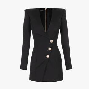 Vestido Curto Preto  – Elegância Atemporal
