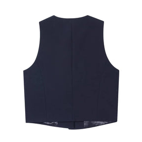 Conjunto – Shorts e Blusa Sem Mangas, Gola Redonda com Detalhes e Shorts de Cintura Alta com Bolsos Laterais