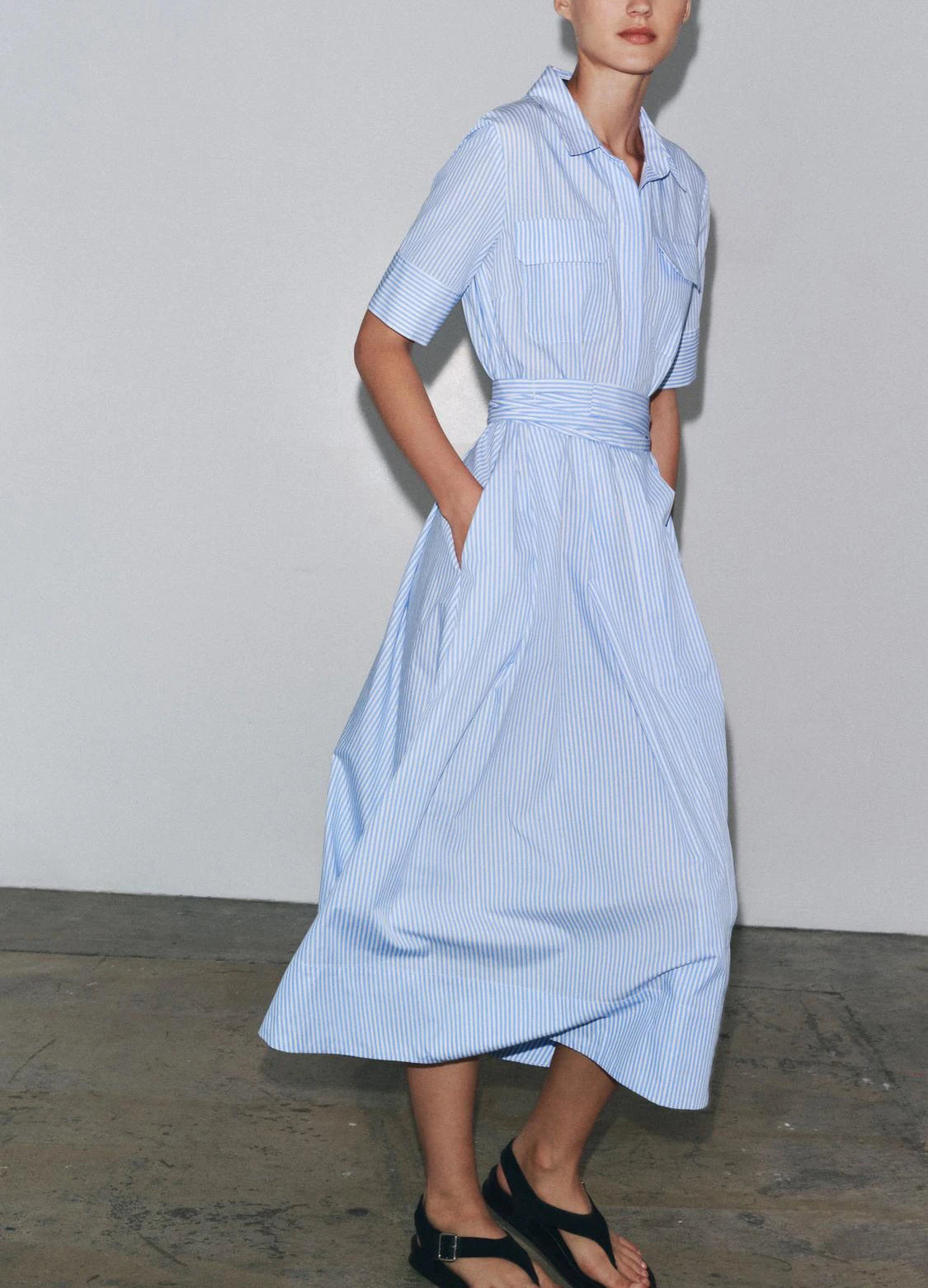 Vestido Belle com Laço na Cintura - Elegância e Sofisticação