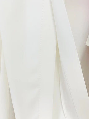 Conjunto de Alfaiataria Exclusivo – Blazer com Recortes e Calça com Fenda